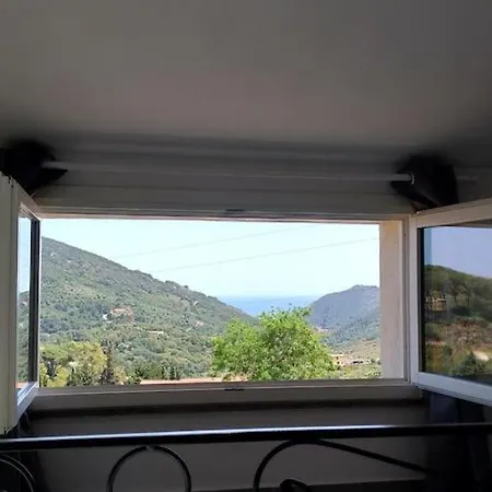 La Casa Accanto Holiday home *