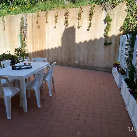 Casa vacanze La Casa Accanto *